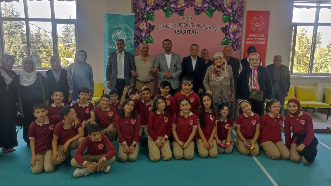 Sosyal Sorumluluk Projesi  kapsamında Okulumuz Bor Huzurevi Rehabilitasyon Merkezine gezi